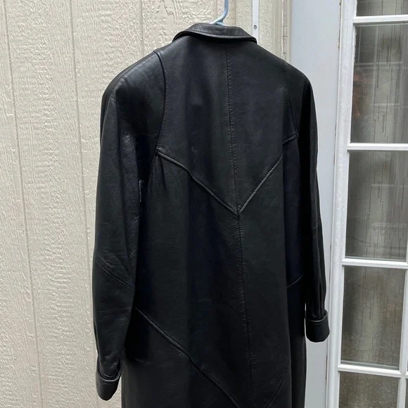 Stylish Black Leather Trench Coat vintage 1990’’s, full length size petite - Picture 6 of 10